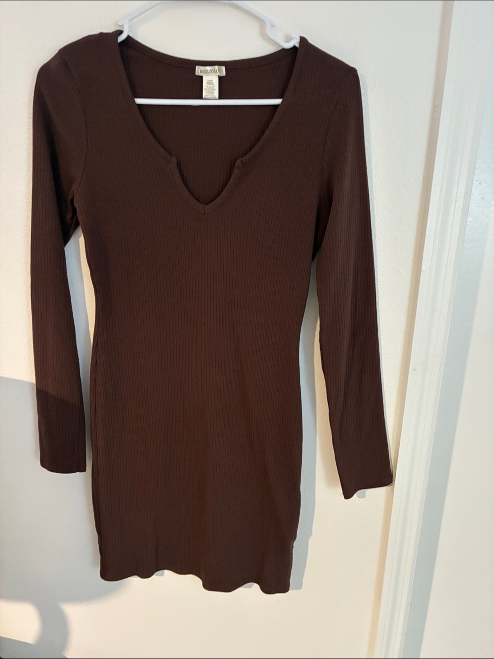 Bozzolo Chocolate Brown Ribbed V-Neck Knit Top